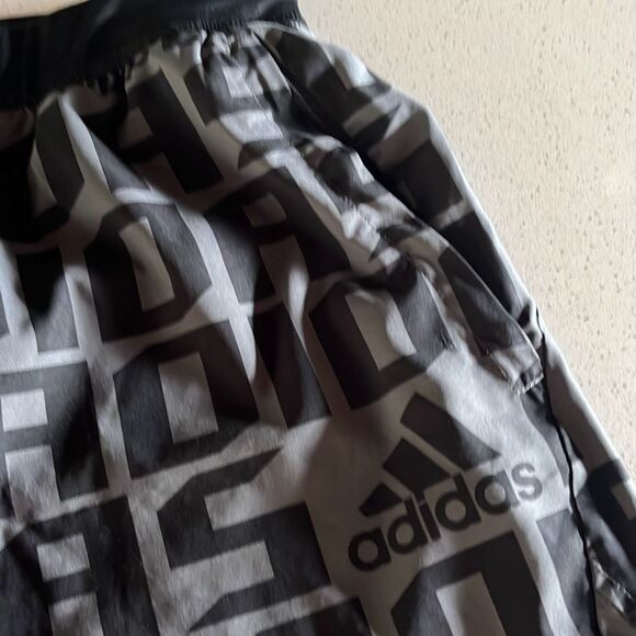 Adidas All Over Print Shorts Men’s Small 9 inseam - Picture 3 of 8